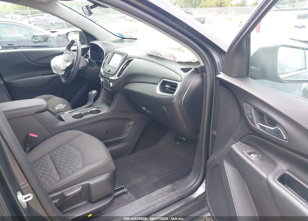 2018 CHEVROLET EQUINOX VIN: 2GNAXJEV2J6111367