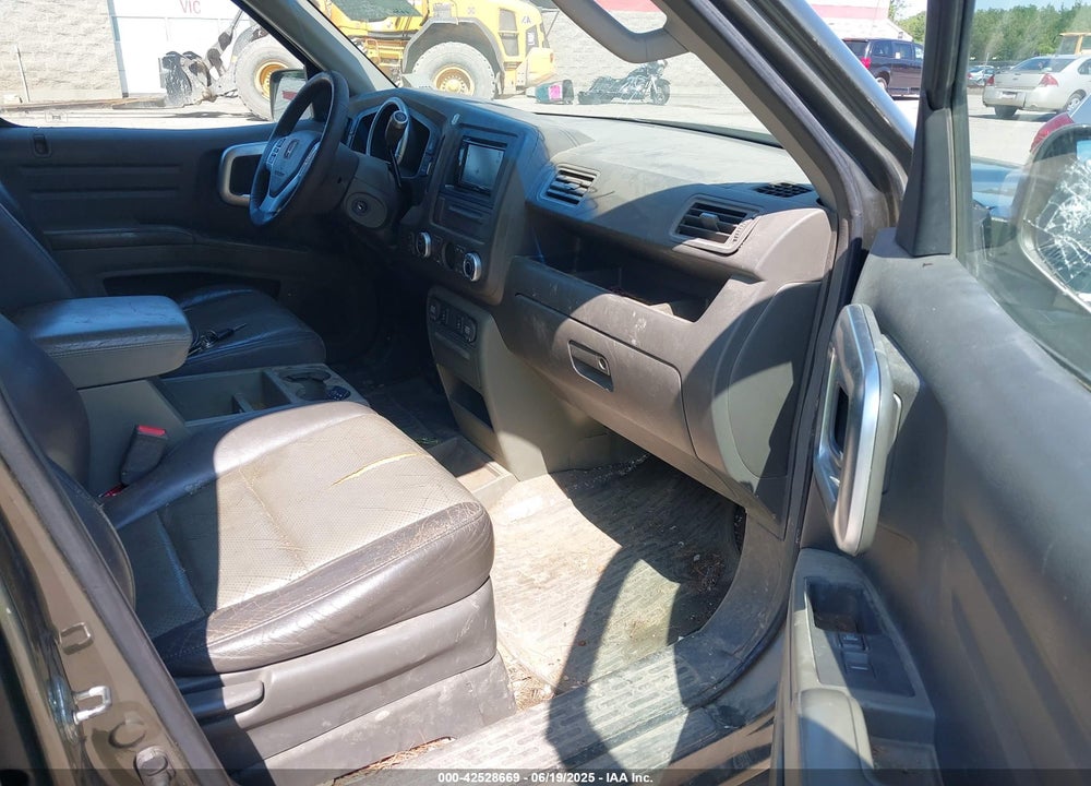 2006 HONDA RIDGELINE VIN: 2HJYK16576H511971