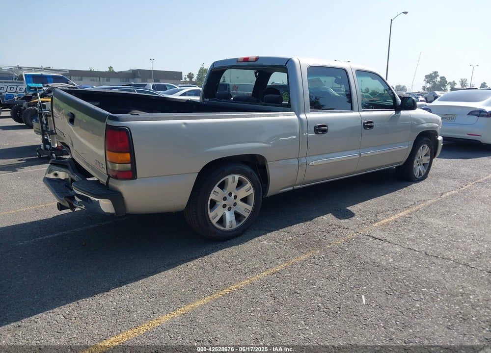 2007 GMC SIERRA 1500 CLASSIC SL VIN: 2GTEC13V571181315