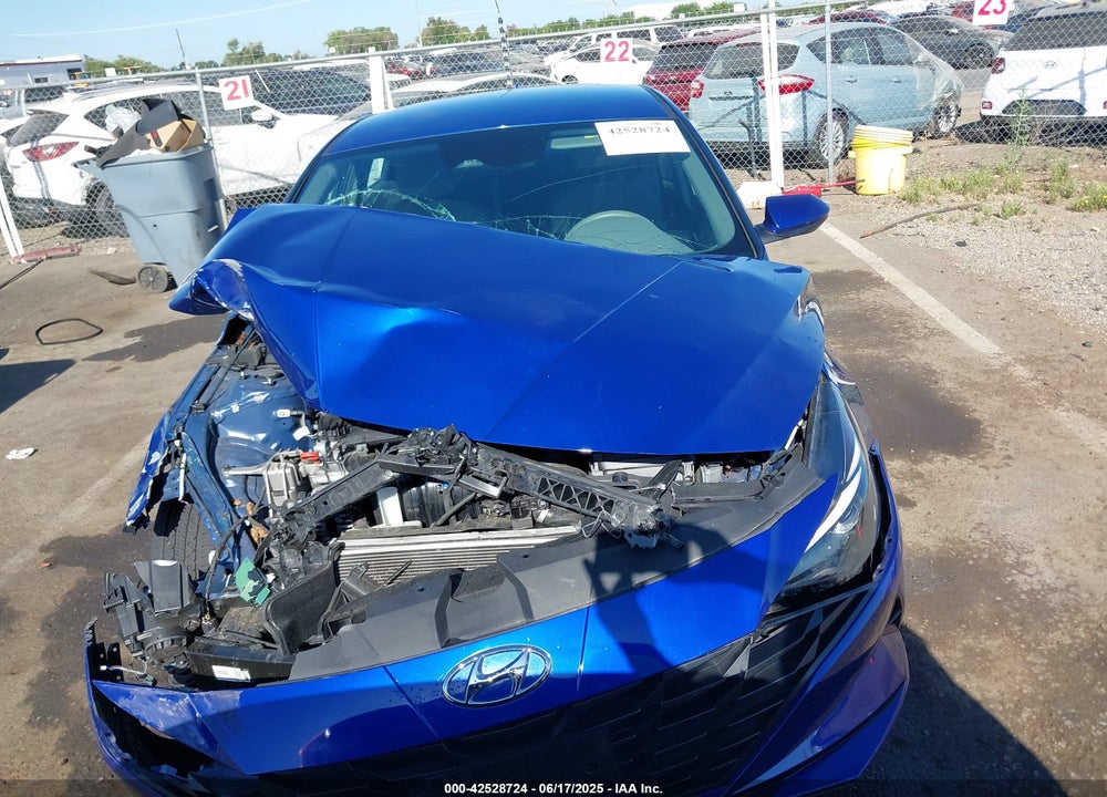 2023 HYUNDAI ELANTRA VIN: 5NPLM4AG7PH092158