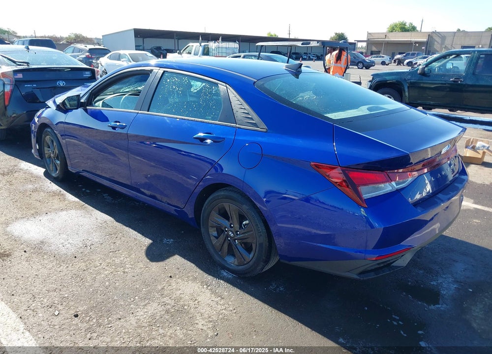 2023 HYUNDAI ELANTRA VIN: 5NPLM4AG7PH092158