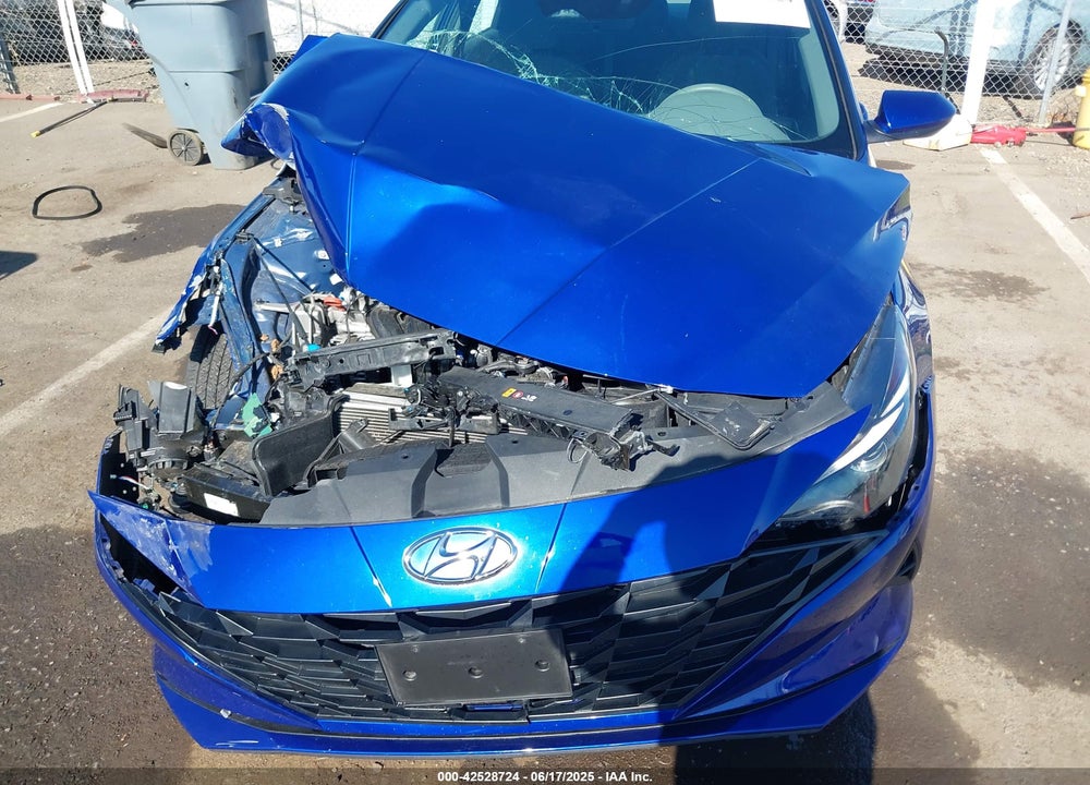 2023 HYUNDAI ELANTRA VIN: 5NPLM4AG7PH092158