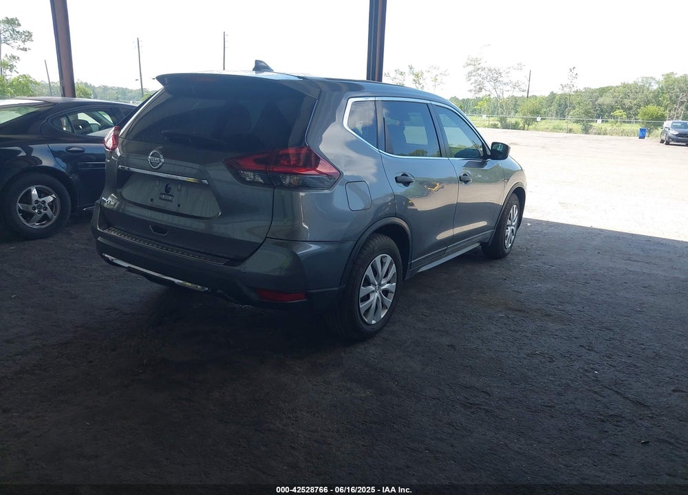 2018 NISSAN ROGUE VIN: 5N1AT2MT2JC784284