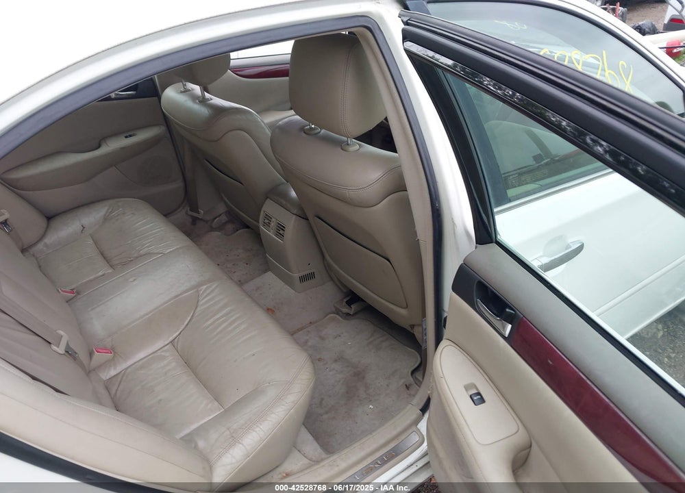2002 LEXUS ES 300 VIN: JTHBF30G125015830