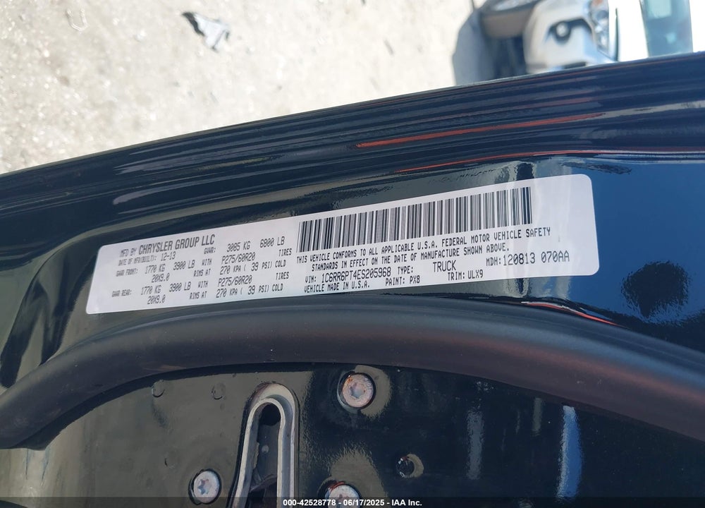 2014 RAM 1500 VIN: 1C6RR6PT4ES205968