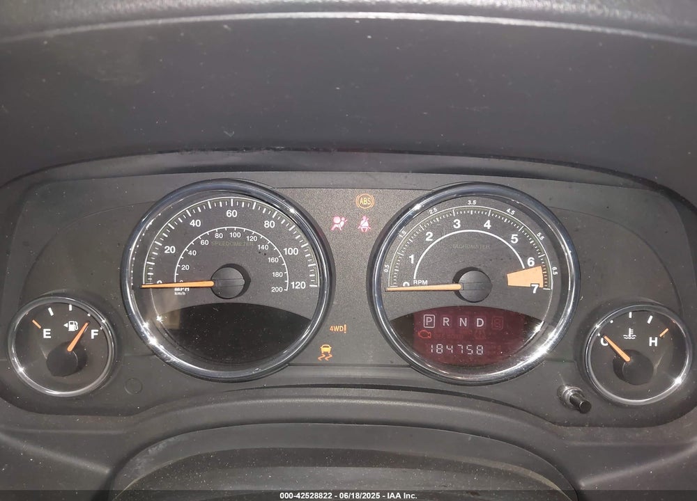 2014 JEEP COMPASS VIN: 1C4NJDEB5ED621559