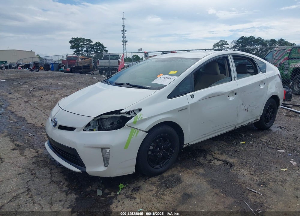 2015 TOYOTA PRIUS TWO VIN: JTDKN3DU7F0464405