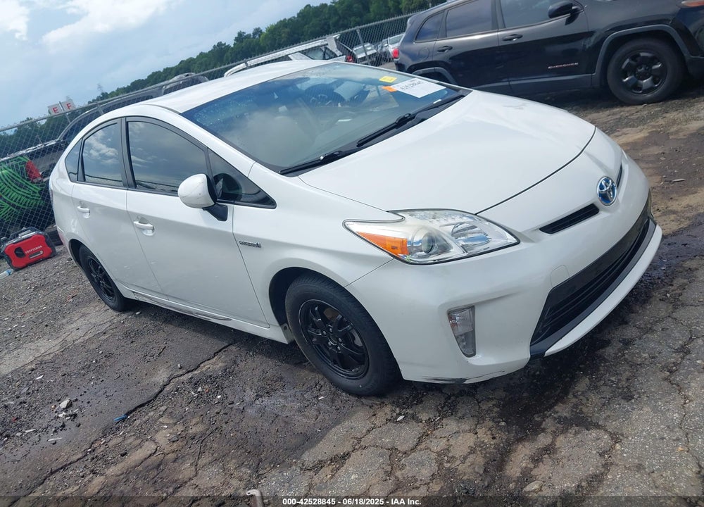 2015 TOYOTA PRIUS TWO VIN: JTDKN3DU7F0464405