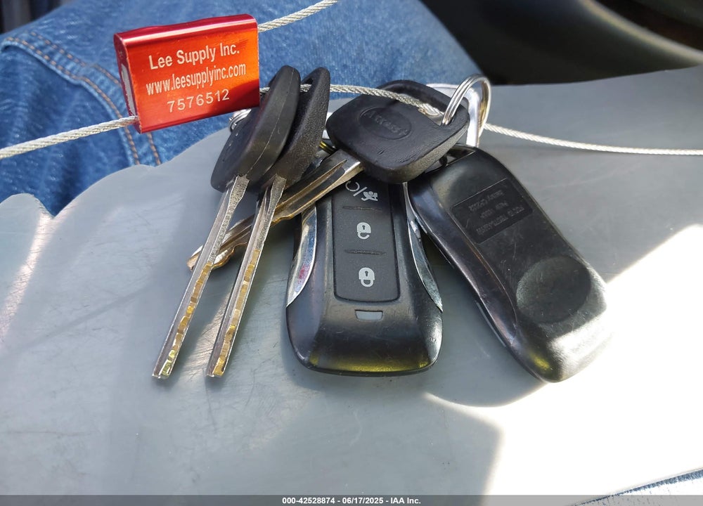 1997 TOYOTA CAMRY LE VIN: JT2BG22KXV0020738