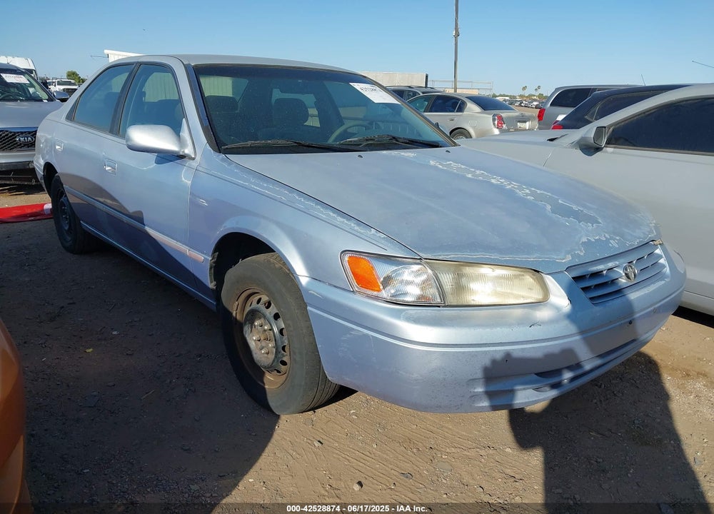 1997 TOYOTA CAMRY LE VIN: JT2BG22KXV0020738