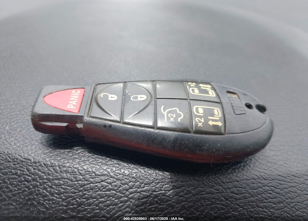 2015 CHRYSLER TOWN & COUNTRY TOURING VIN: 2C4RC1BG9FR588199