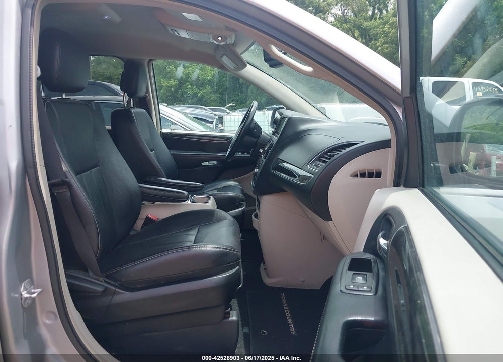 2015 CHRYSLER TOWN & COUNTRY TOURING VIN: 2C4RC1BG9FR588199