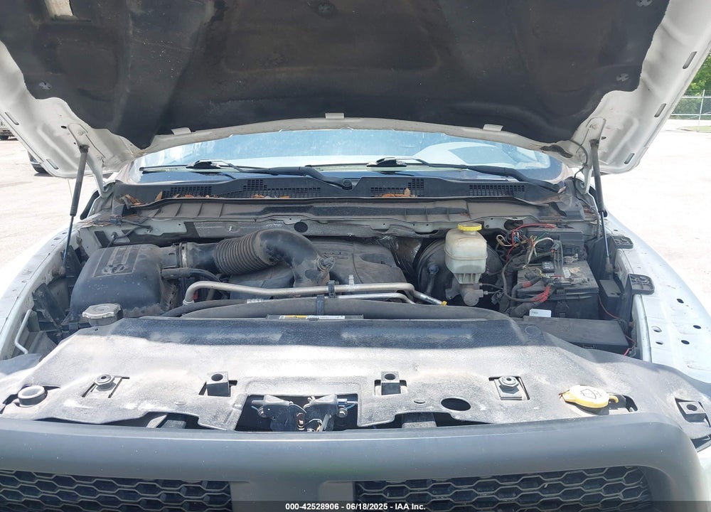 2018 RAM 2500 VIN: 3C6TR4HT5JG282231