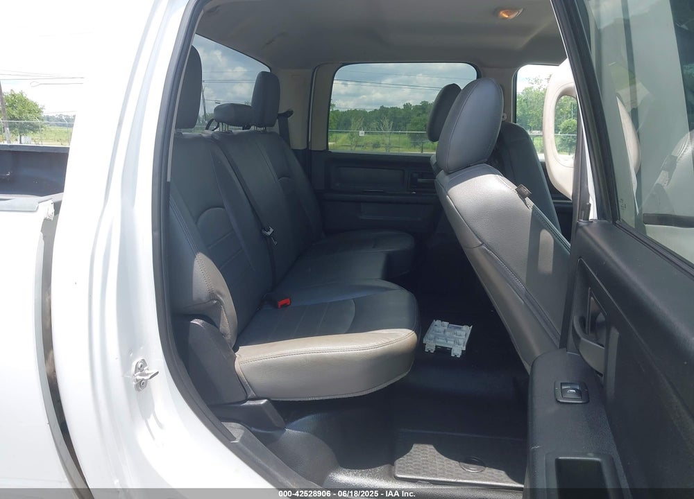 2018 RAM 2500 VIN: 3C6TR4HT5JG282231