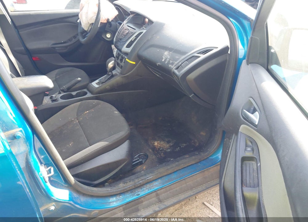 2014 FORD FOCUS VIN: 1FADP3F26EL202957