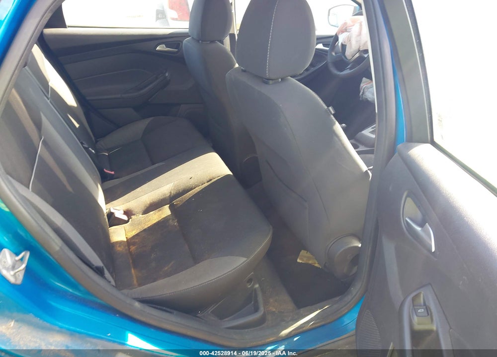 2014 FORD FOCUS VIN: 1FADP3F26EL202957