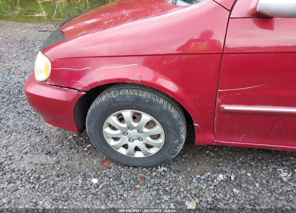 2005 KIA SEDONA EX/LX VIN: KNDUP132656661603