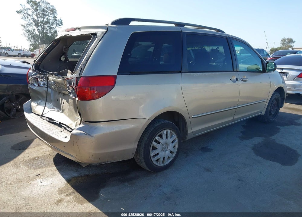 2005 TOYOTA SIENNA VIN: 5TDZA23C15S269330