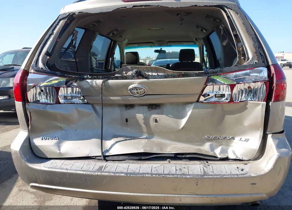 2005 TOYOTA SIENNA VIN: 5TDZA23C15S269330