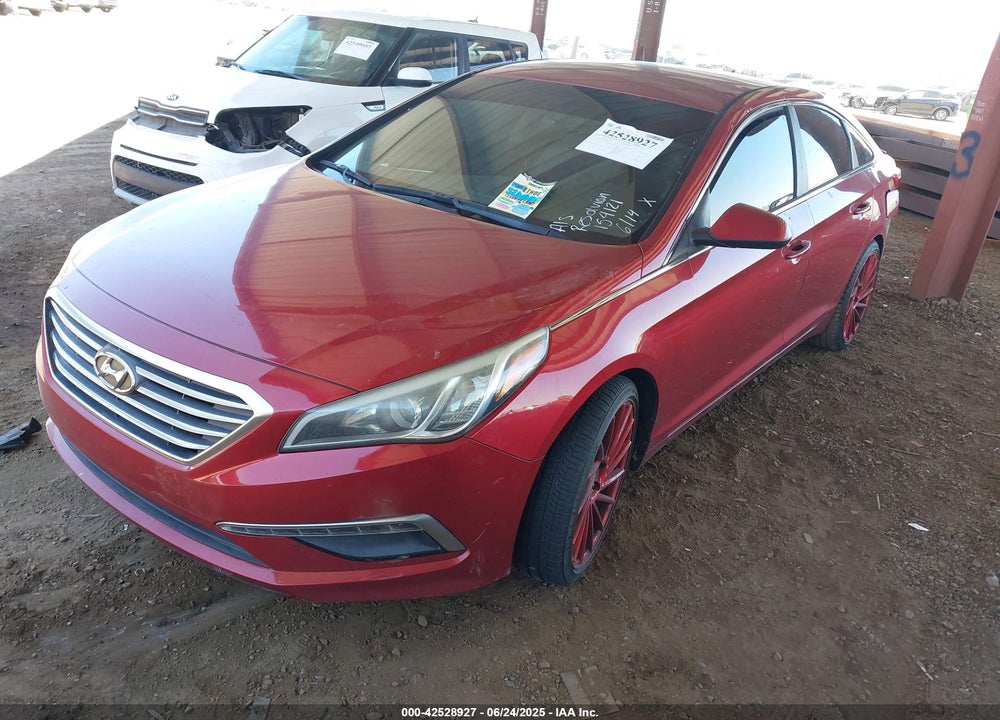 2015 HYUNDAI SONATA VIN: 5NPE24AF4FH154121
