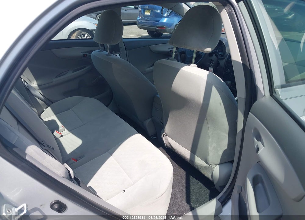 2009 TOYOTA COROLLA VIN: JTDBL40E699057184
