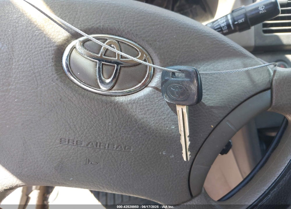 2005 TOYOTA CAMRY LE VIN: 4T1BE32K55U078599