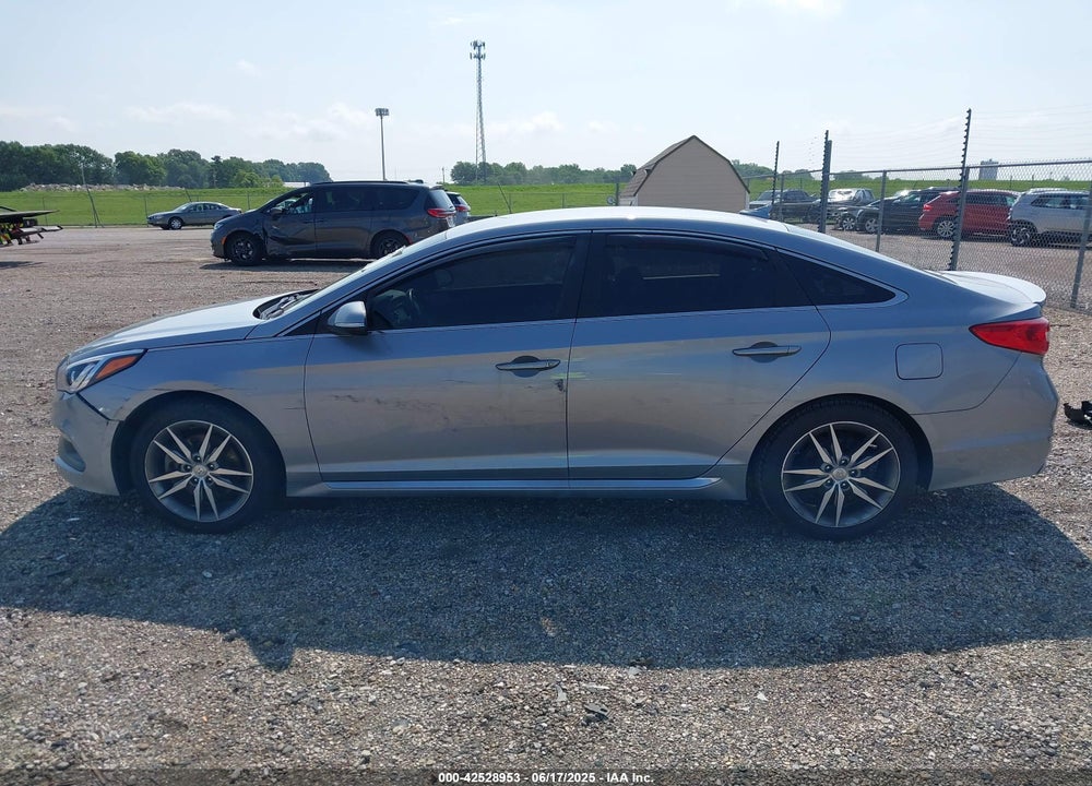 2017 HYUNDAI SONATA VIN: 5NPE34AB7HH543297
