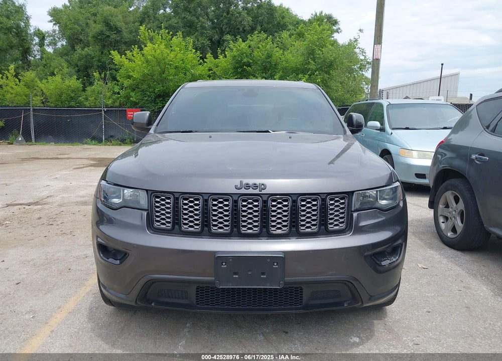 2018 JEEP GRAND CHEROKEE VIN: 1C4RJFAG0JC458849