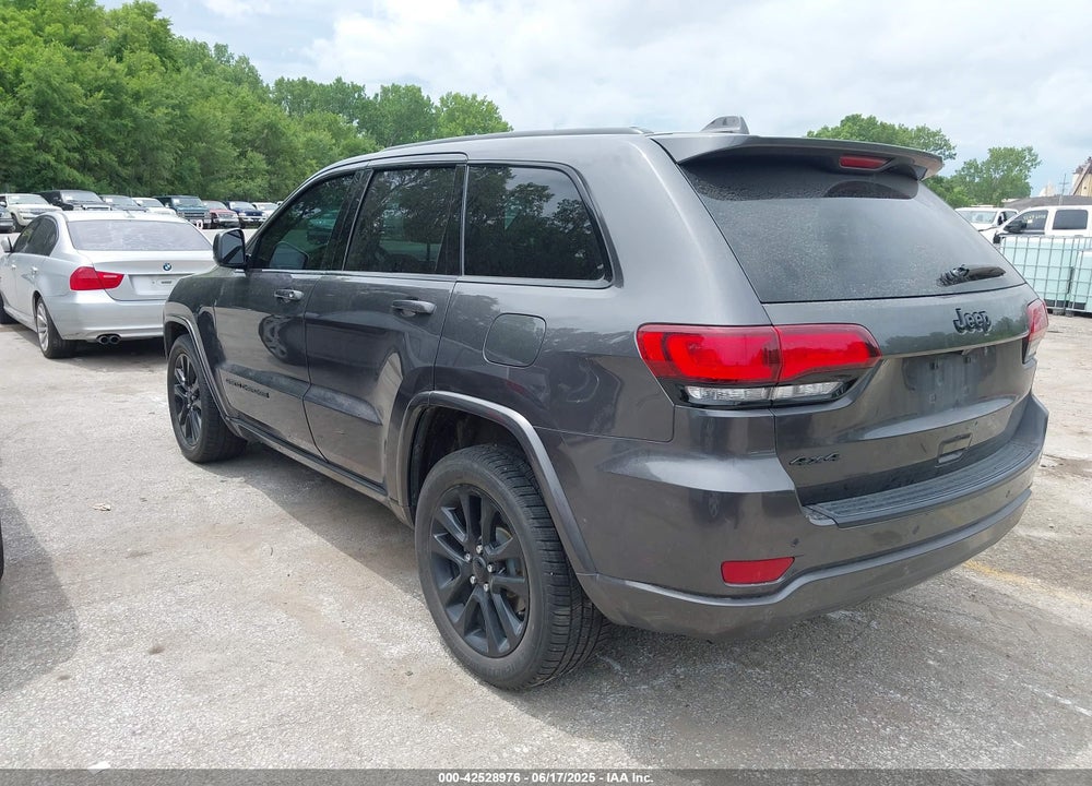 2018 JEEP GRAND CHEROKEE VIN: 1C4RJFAG0JC458849