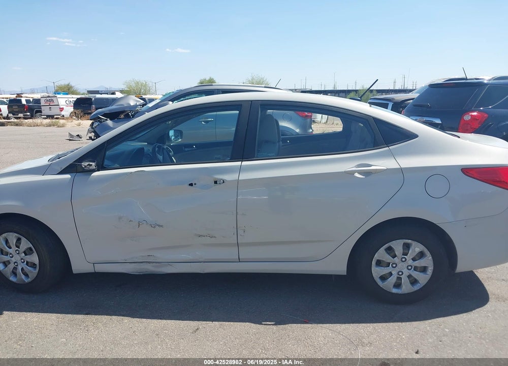 2016 HYUNDAI ACCENT VIN: KMHCT4AE3GU114143