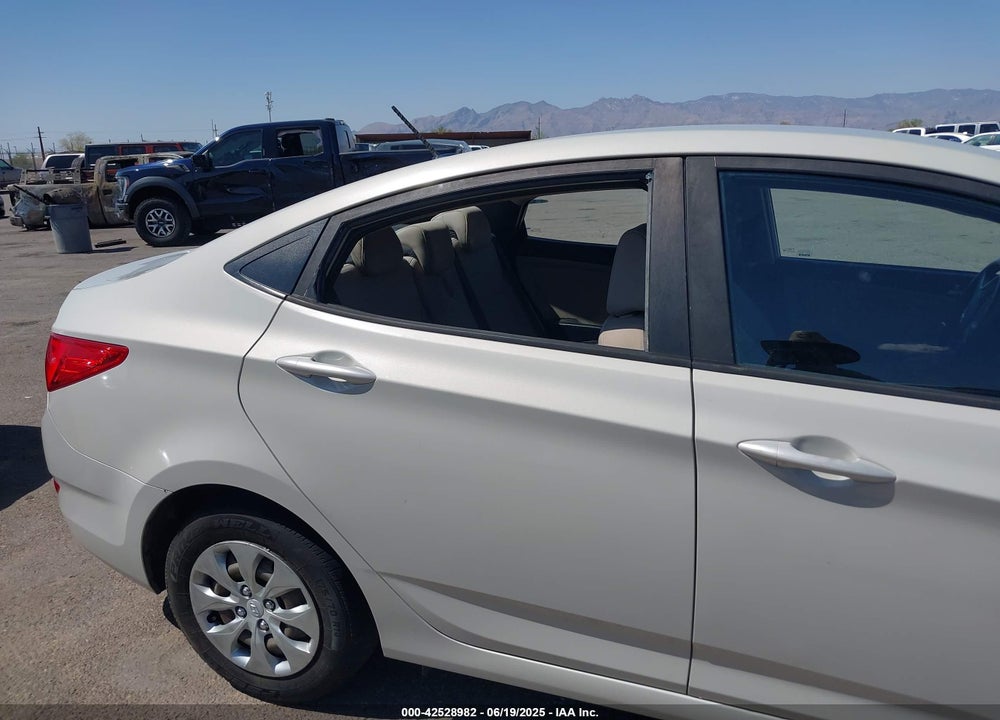 2016 HYUNDAI ACCENT VIN: KMHCT4AE3GU114143