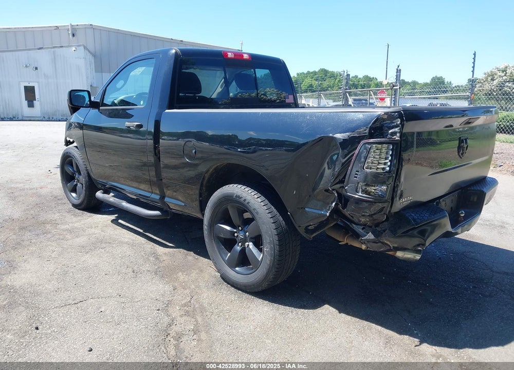 2015 RAM 1500 EXPRESS VIN: 3C6JR6AT8FG564027