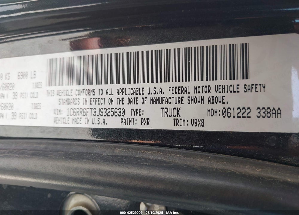2018 RAM 1500 VIN: 1C6RR6FT3JS325630
