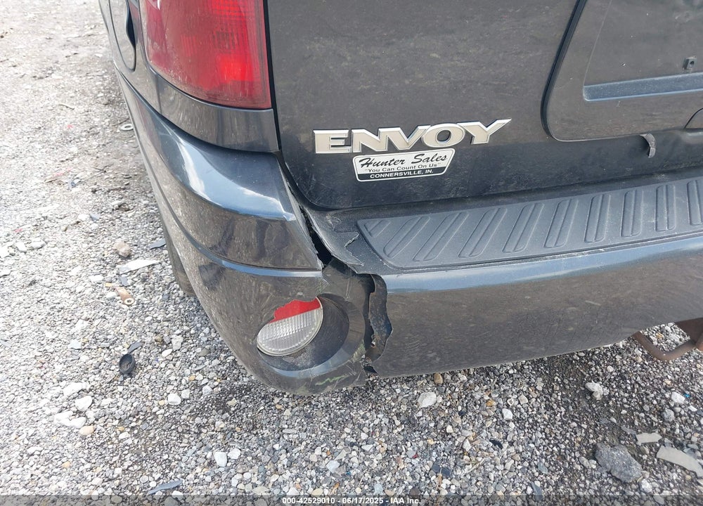 2005 GMC ENVOY SLE VIN: 1GKDT13SX52103647