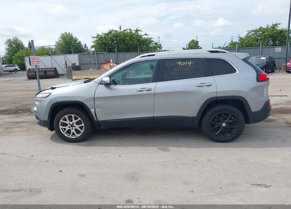 2017 JEEP CHEROKEE LATITUDE 4X4 VIN: 1C4PJMCB0HW632246