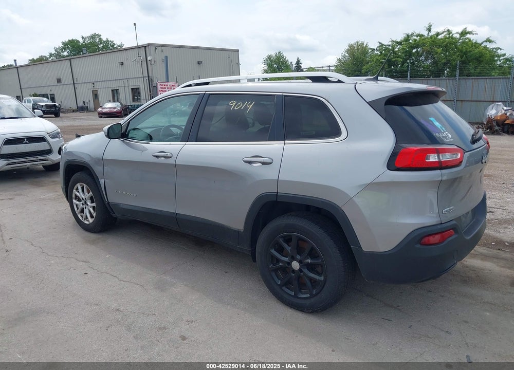 2017 JEEP CHEROKEE LATITUDE 4X4 VIN: 1C4PJMCB0HW632246