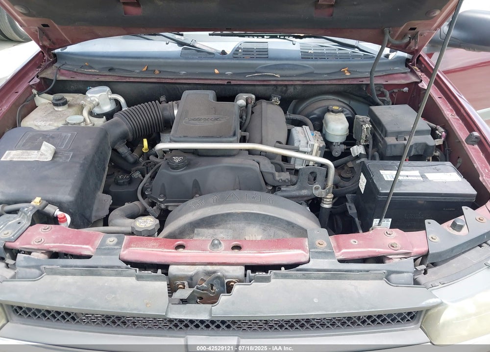 2004 CHEVROLET TRAILBLAZER LS VIN: 1GNDS13S442270428