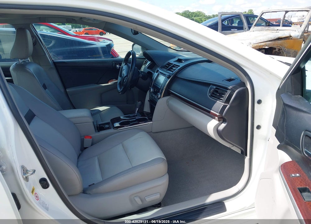 2014 TOYOTA CAMRY XLE VIN: 4T1BF1FK2EU734852
