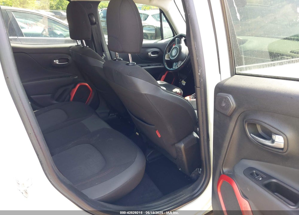 2015 JEEP RENEGADE VIN: ZACCJBCT0FPB21917