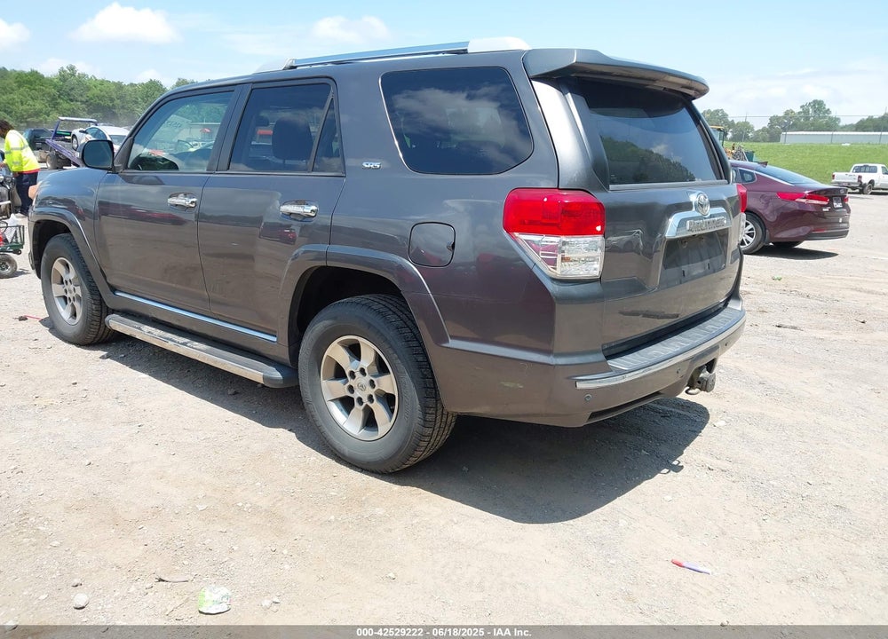 2011 TOYOTA 4RUNNER SR5 V6 VIN: JTEBU5JR3B5057317