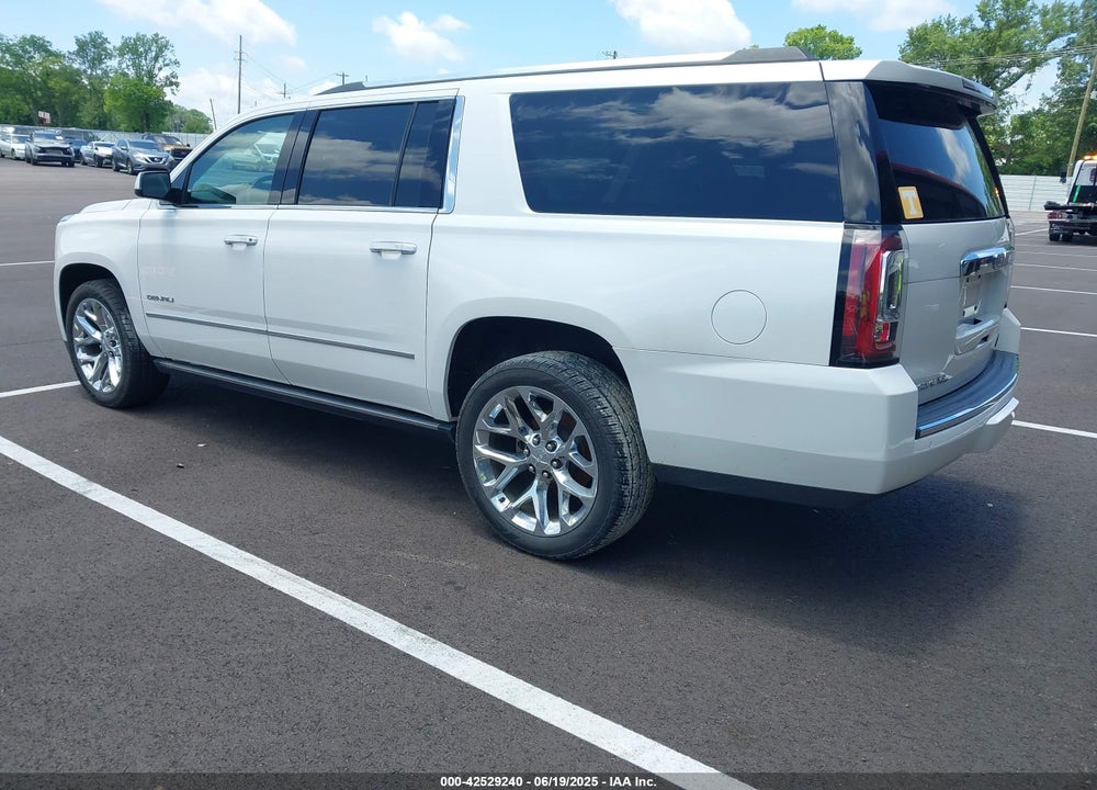 2020 GMC YUKON XL 4WD DENALI VIN: 1GKS2HKJ8LR156914