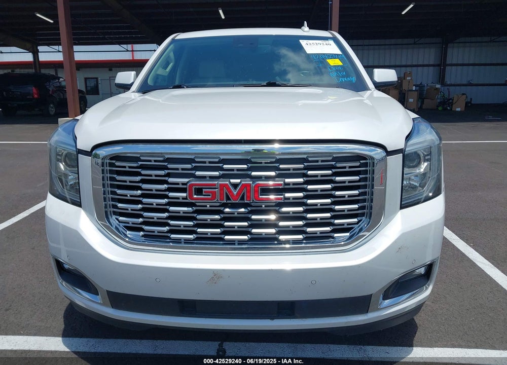 2020 GMC YUKON XL 4WD DENALI VIN: 1GKS2HKJ8LR156914