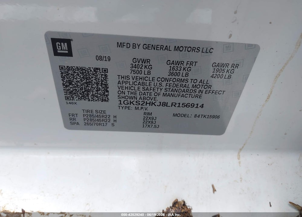 2020 GMC YUKON XL 4WD DENALI VIN: 1GKS2HKJ8LR156914