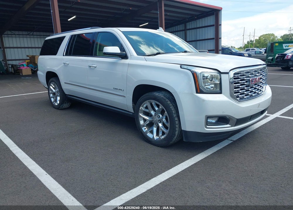 2020 GMC YUKON XL 4WD DENALI VIN: 1GKS2HKJ8LR156914