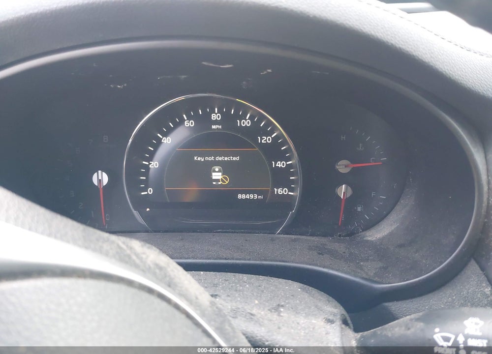 2019 KIA SORENTO VIN: 5XYPH4A50KG521273
