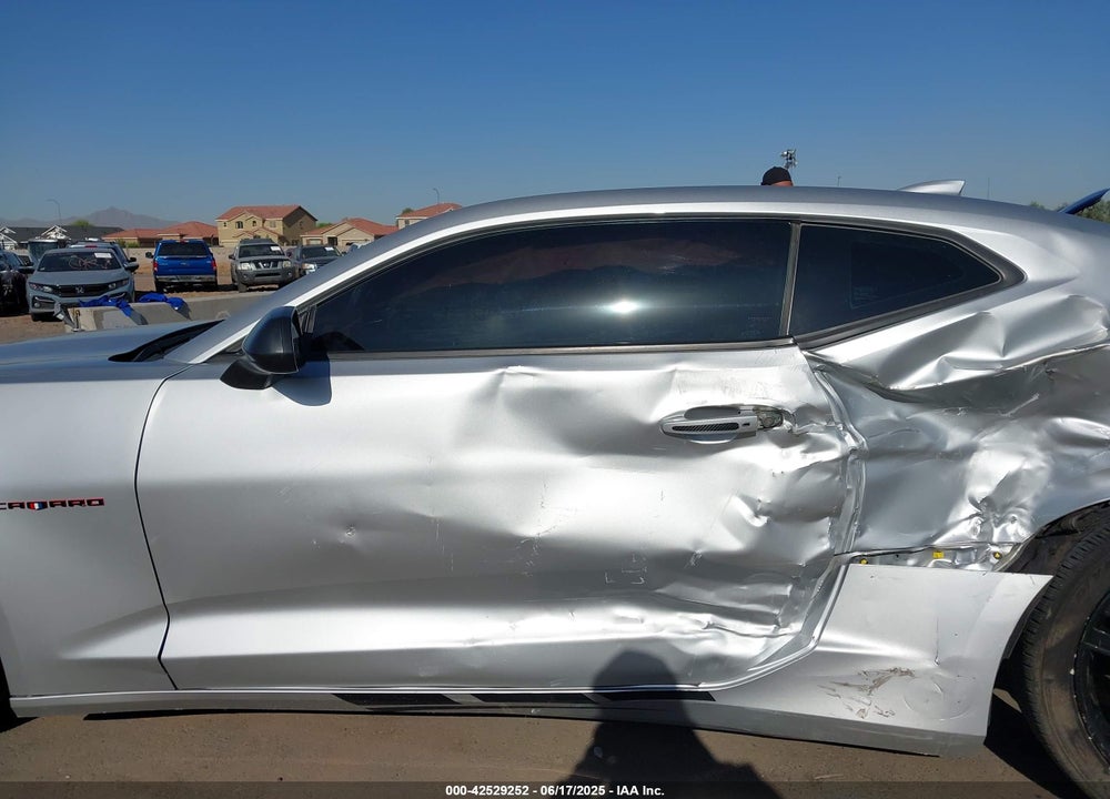 2017 CHEVROLET CAMARO VIN: 1G1FB1RS0H0201481
