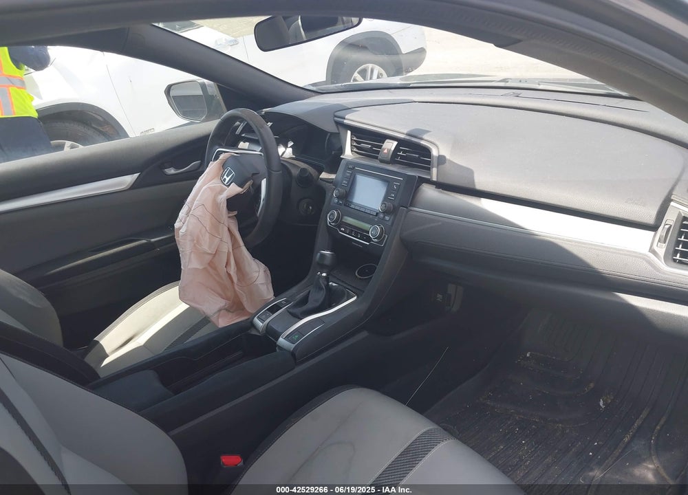 2017 HONDA CIVIC LX VIN: 2HGFC4A52HH302272