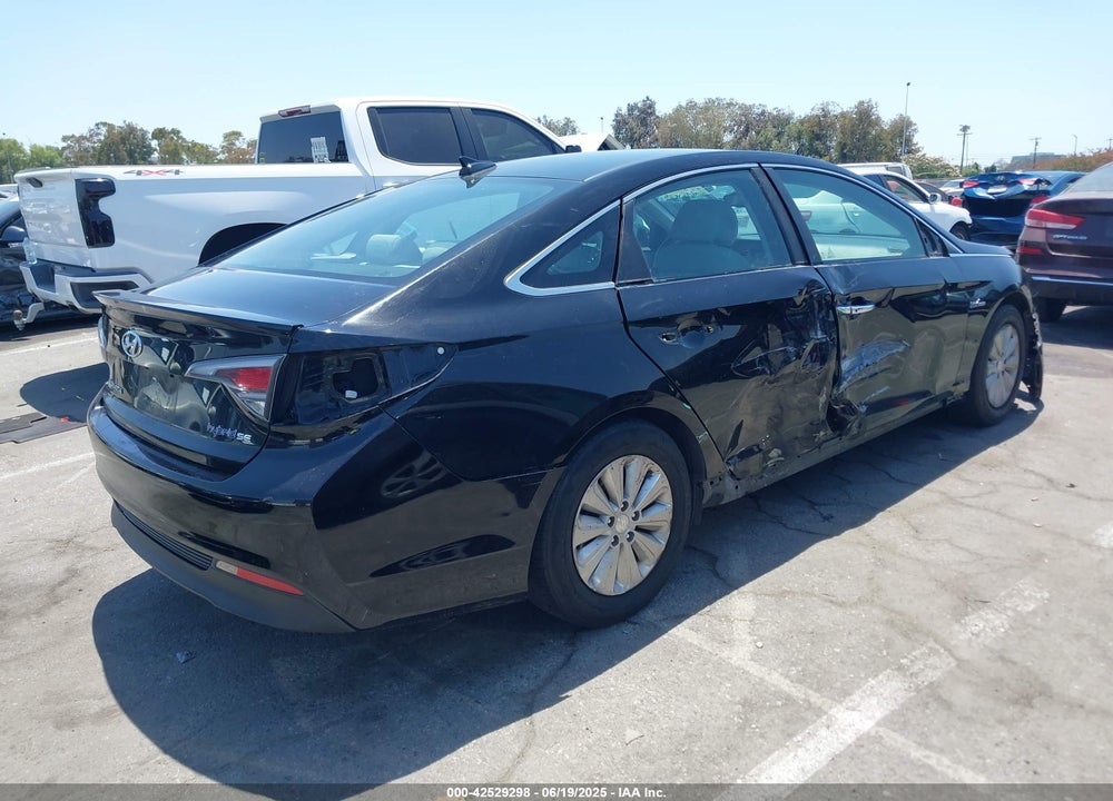 2017 HYUNDAI SONATA HYBRID SE VIN: KMHE24L10HA051494