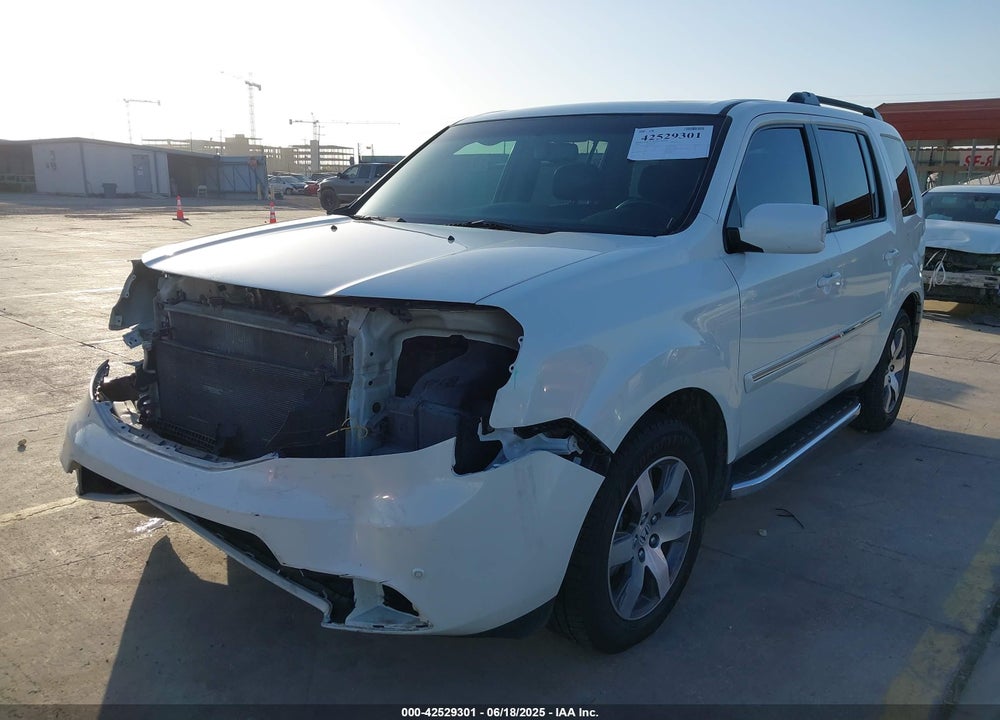 2014 HONDA PILOT VIN: 5FNYF3H92EB017543