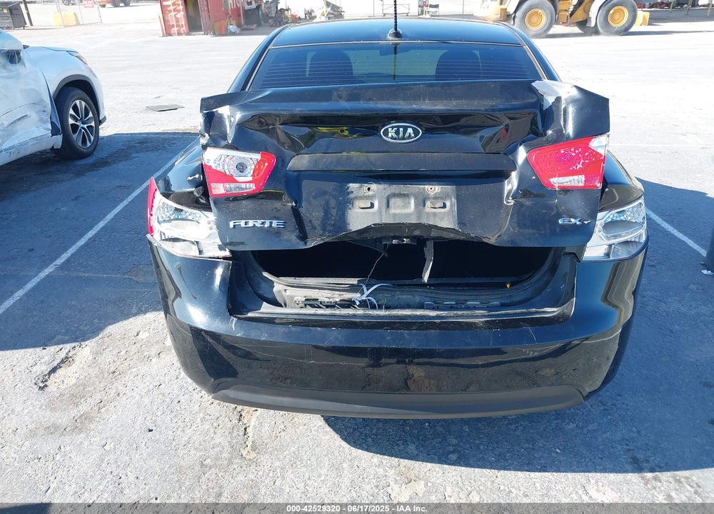 2012 KIA FORTE EX VIN: KNAFU4A25C5569341